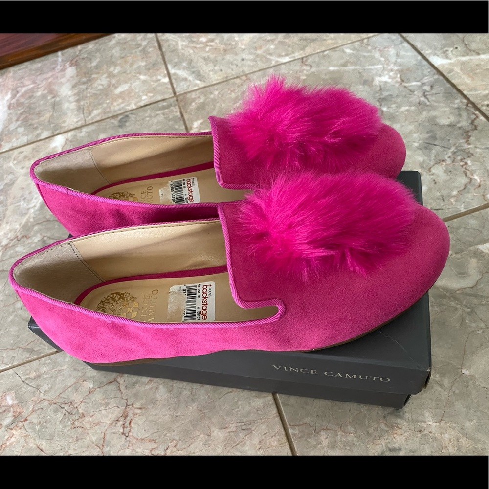 Pink Vince camuto flats. Brand new in box! Sz 3.5